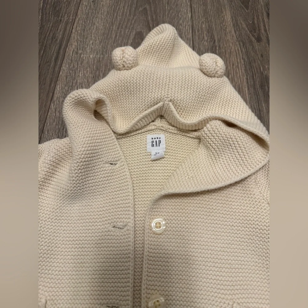 GAP Cream Knit Baby Sweater